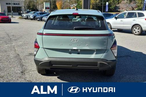 2026 Hyundai KONA SE