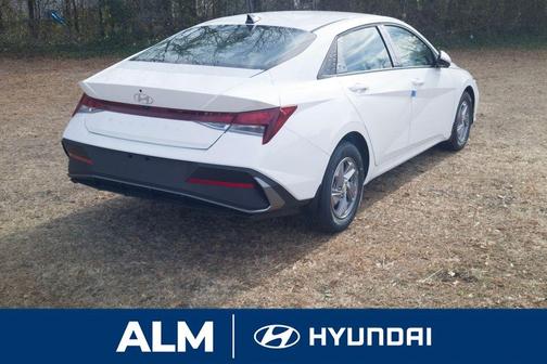 Serenity White Pearl 2026 Hyundai ELANTRA SE