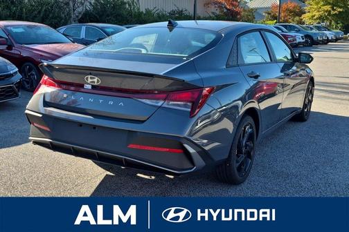 2026 Hyundai ELANTRA SEL