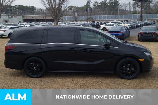 Crystal Black Pearl 2023 Honda Odyssey Sport