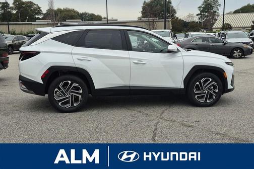 Pearl 2026 Hyundai TUCSON Hybrid Limited