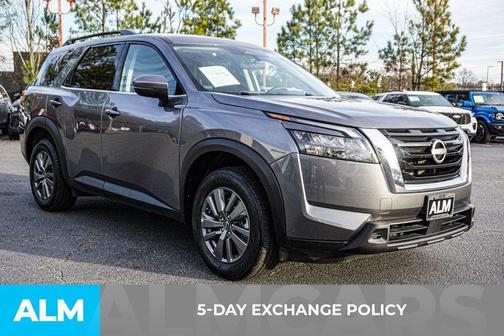 Gun Metallic 2025 Nissan Pathfinder SV