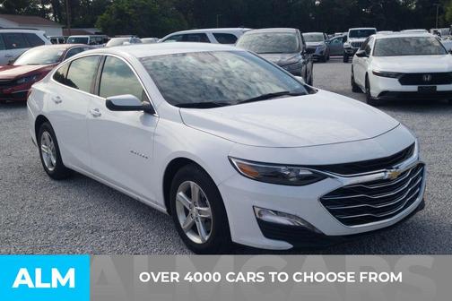 Summit White 2024 Chevrolet Malibu LT