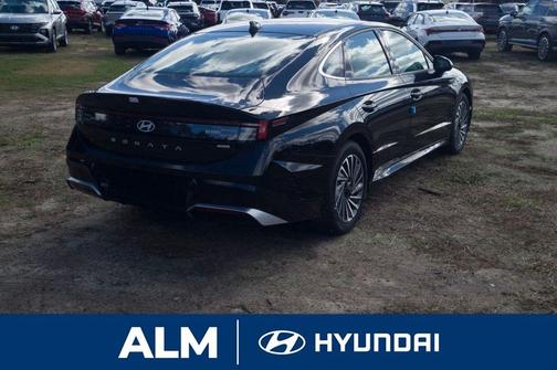 2025 Hyundai SONATA Hybrid SEL