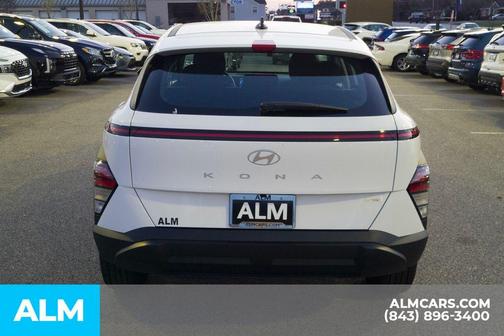 2024 Hyundai KONA SE