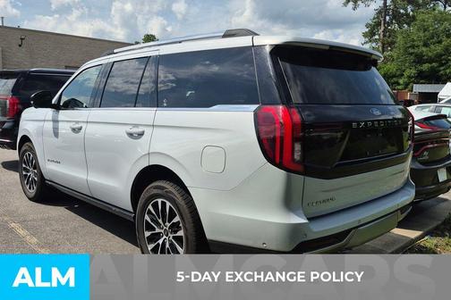 Space Silver 2025 Ford Expedition Platinum