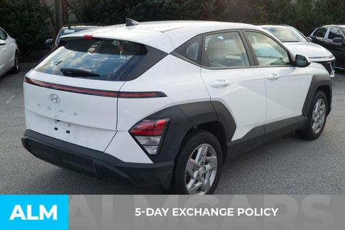 2025 Hyundai KONA SE