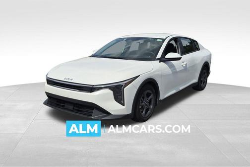 Snow White Pearl 2025 Kia K4