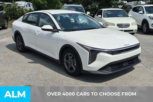 Snow White Pearl 2025 Kia K4