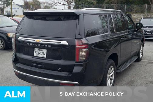 2024 Chevrolet Suburban LT