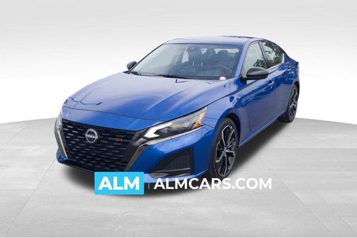 2025 Nissan Altima SR