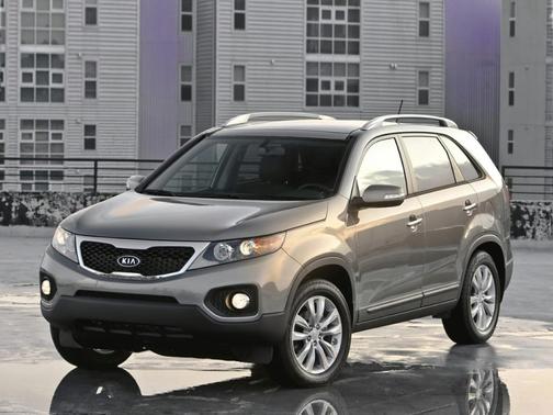 Bright Silver 2011 Kia Sorento Base