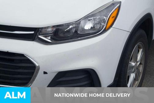 Summit White 2021 Chevrolet Trax LS