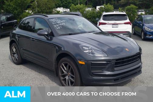 Black 2022 Porsche Macan Base