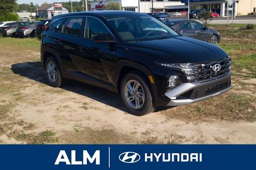 Phantom Black 2026 Hyundai TUCSON SE