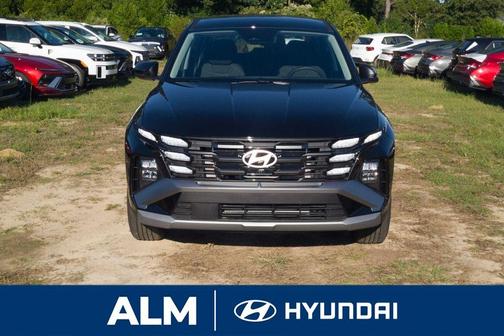 Phantom Black 2026 Hyundai TUCSON SE