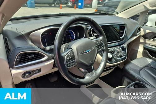 2021 Chrysler Pacifica Hybrid Touring L