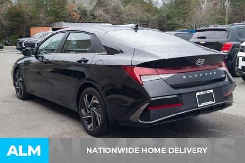 2025 Hyundai ELANTRA HEV Limited