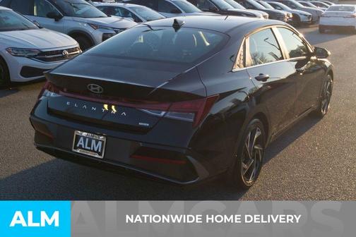 2025 Hyundai ELANTRA HEV Limited