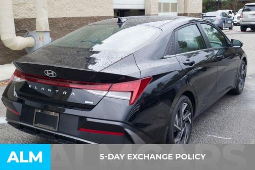 2025 Hyundai ELANTRA HEV Limited