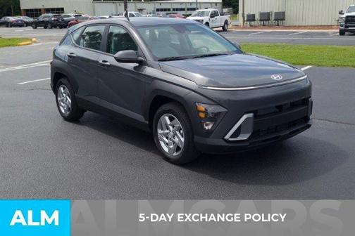 Gray Pearl 2026 Hyundai KONA SE