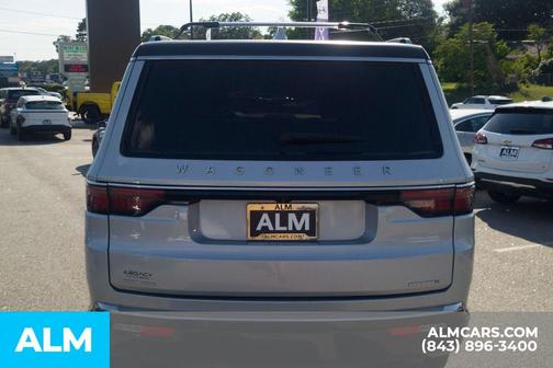 Silver Zynith 2022 Jeep Wagoneer Series II