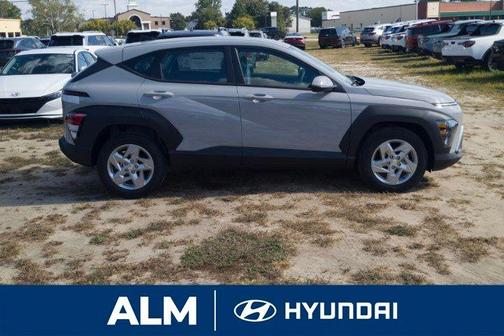 Gray Pearl 2026 Hyundai KONA SE