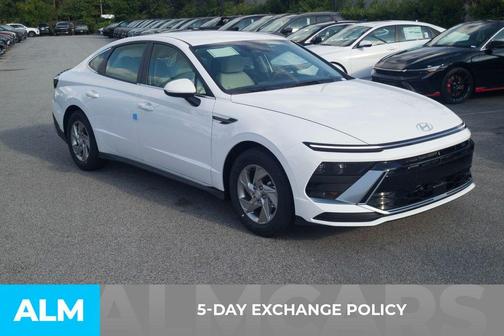 White 2025 Hyundai SONATA SE