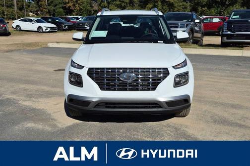 Lunar White 2026 Hyundai VENUE SEL