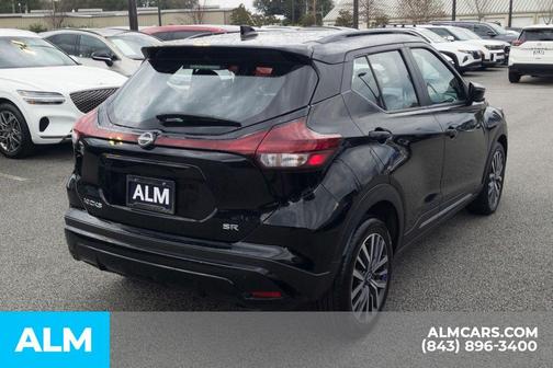 2024 Nissan Kicks SR