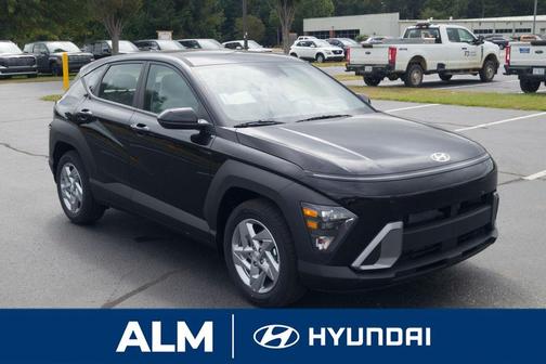 Abyss Black Pearl 2026 Hyundai KONA SE