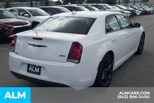 2022 Chrysler 300 Touring