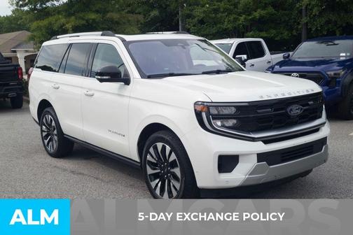 Star White 2025 Ford Expedition Platinum