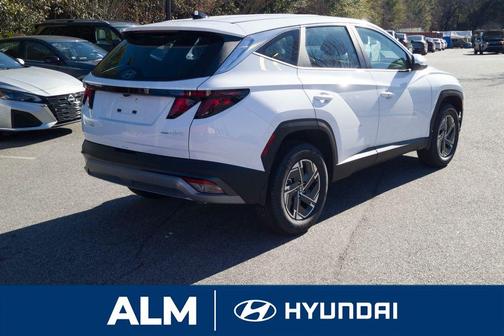 2026 Hyundai TUCSON Hybrid Blue SE