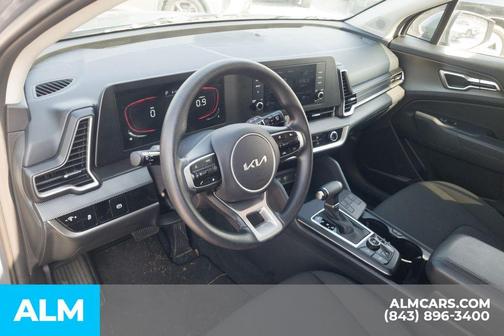 Everlasting Silver 2025 Kia Sportage LX