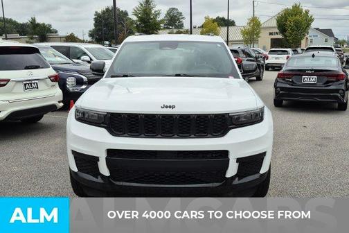 2023 Jeep Grand Cherokee L Laredo