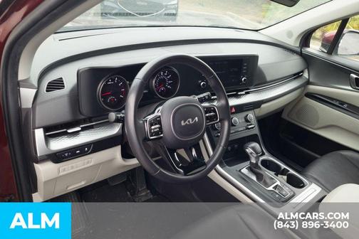 2024 Kia Carnival LX