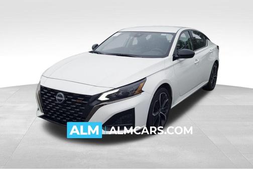 2025 Nissan Altima SR