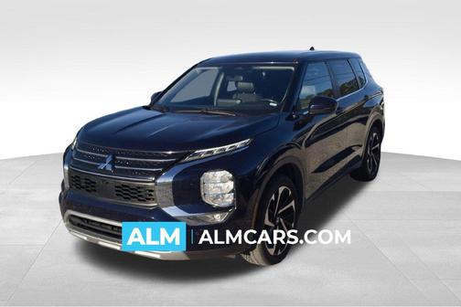 White 2024 Mitsubishi Outlander SE