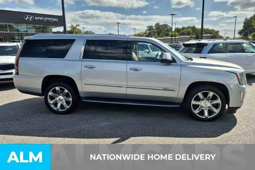 2018 Cadillac Escalade ESV Luxury