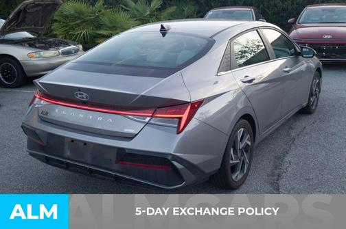 2024 Hyundai ELANTRA HEV Limited