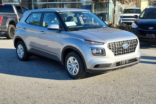 Shimmering Silver 2026 Hyundai VENUE SE
