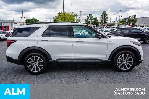 Star White 2025 Ford Explorer ST-Line