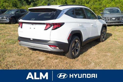 White Pearl 2026 Hyundai TUCSON SEL