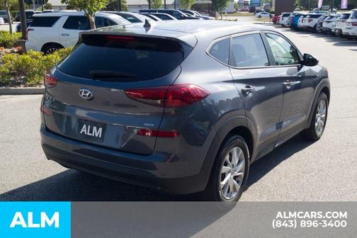 2021 Hyundai TUCSON SE