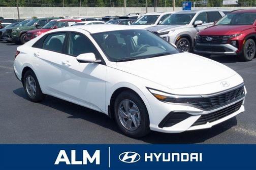 White 2026 Hyundai ELANTRA SE