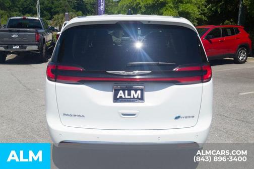 2023 Chrysler Pacifica Hybrid Touring L