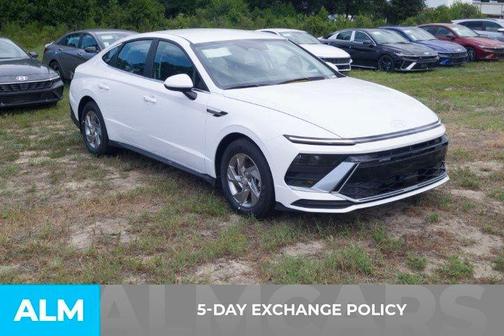 White 2025 Hyundai SONATA SE