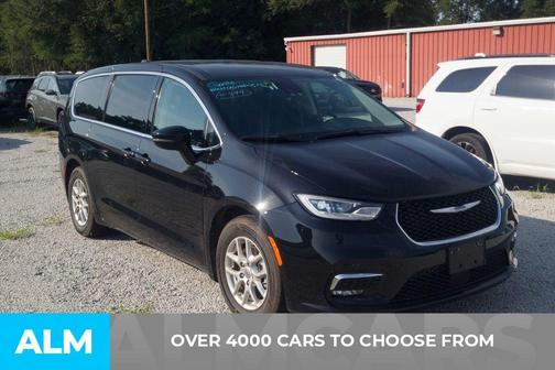 Diamond Black 2024 Chrysler Pacifica Touring-L