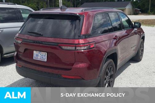Velvet Red Pearlcoat 2025 Jeep Grand Cherokee Laredo